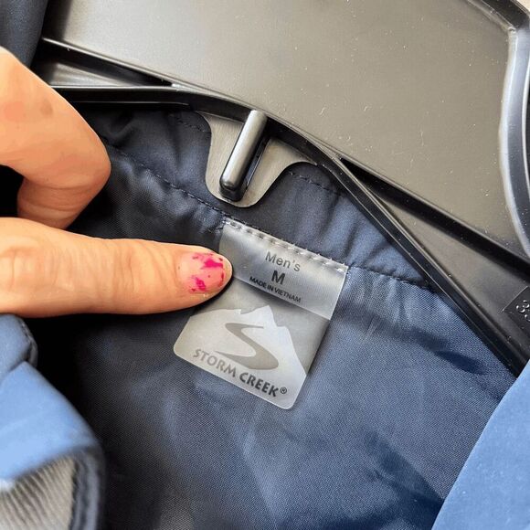 Storm Creek Men’s Quilted Eco Puffer Vest Medium NWOT – Recycled Insulated - Picture 7 of 9